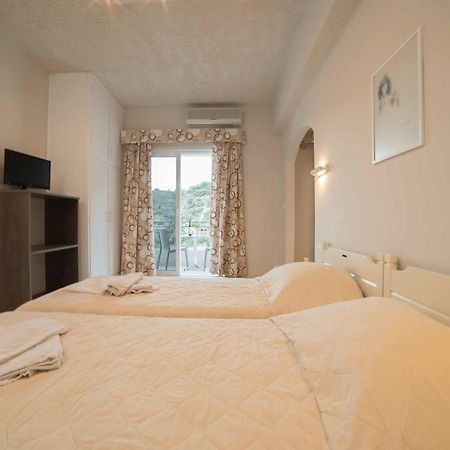 Athena Apartments Agia Galini Екстериор снимка