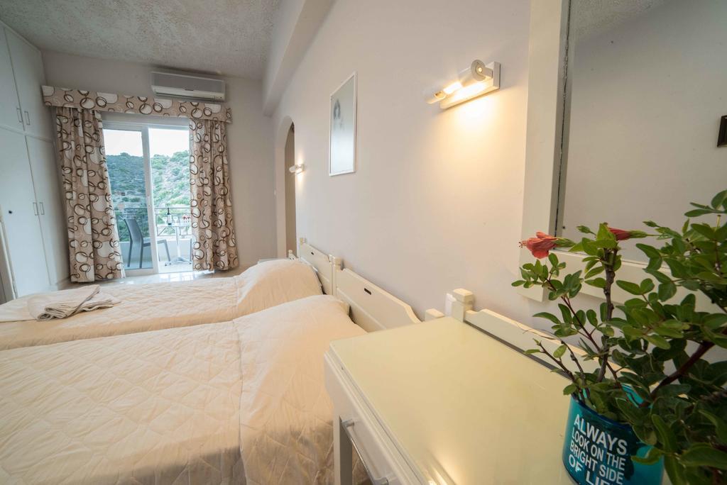 Athena Apartments Agia Galini Екстериор снимка
